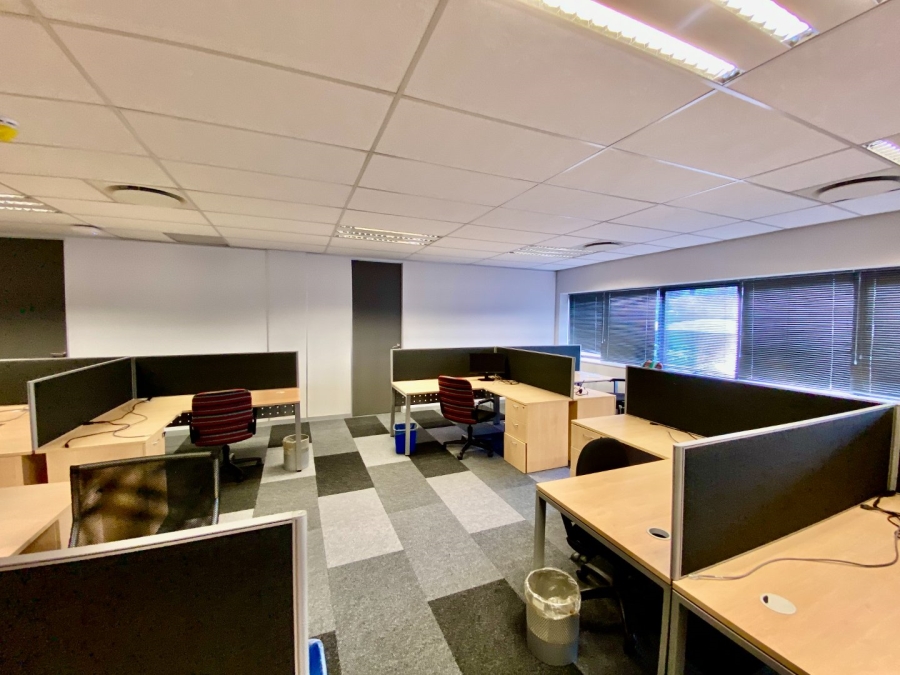 To Let Commercial Property for Rent in Die Hoewes Gauteng