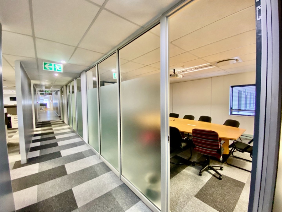 To Let Commercial Property for Rent in Die Hoewes Gauteng