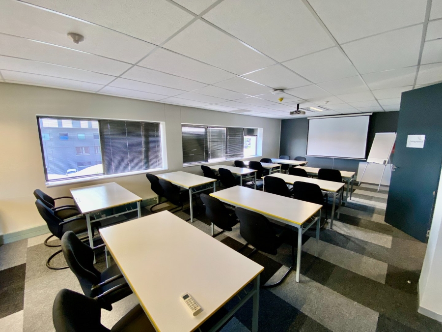 To Let Commercial Property for Rent in Die Hoewes Gauteng