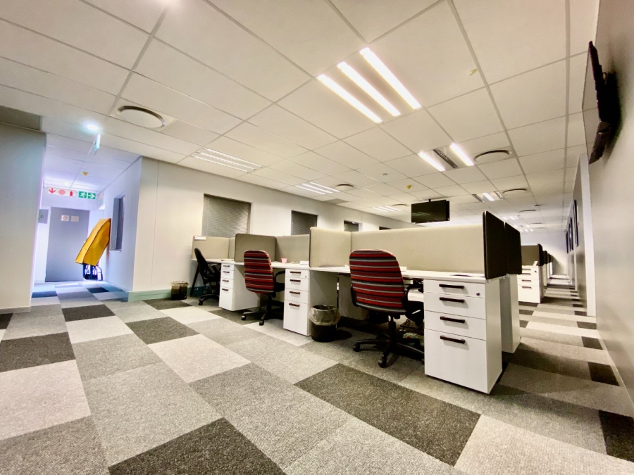 To Let Commercial Property for Rent in Die Hoewes Gauteng
