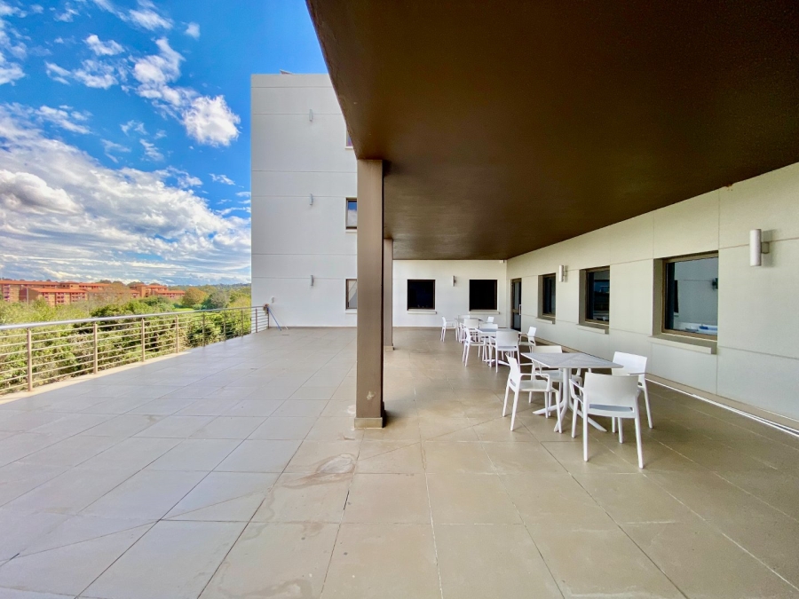 To Let Commercial Property for Rent in Die Hoewes Gauteng