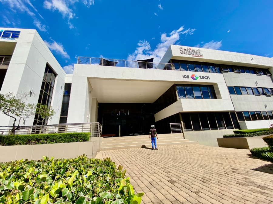 To Let Commercial Property for Rent in Die Hoewes Gauteng