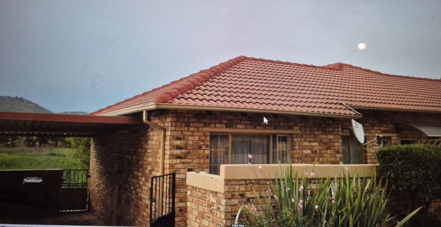 2 Bedroom Property for Sale in Wilgeheuwel Gauteng
