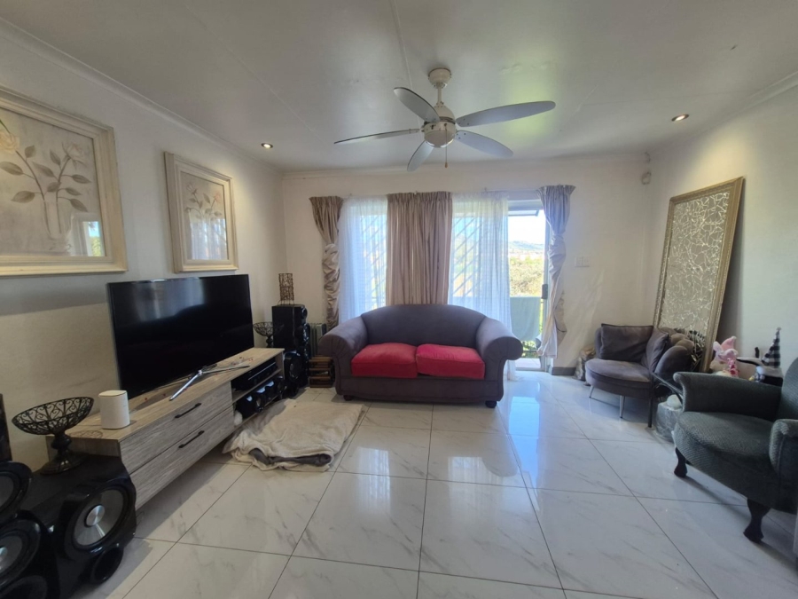 2 Bedroom Property for Sale in Wilgeheuwel Gauteng