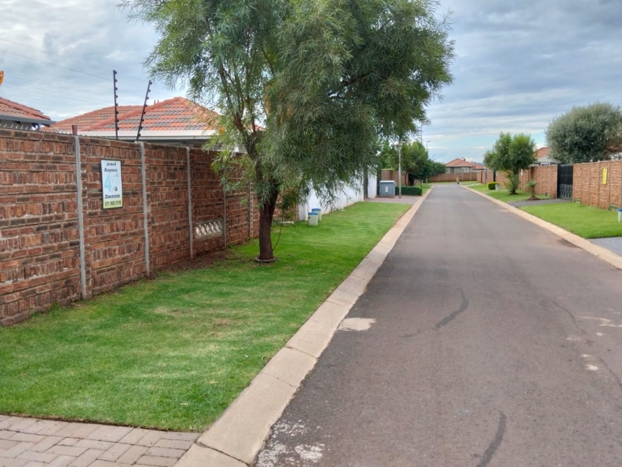 3 Bedroom Property for Sale in Sky City Gauteng