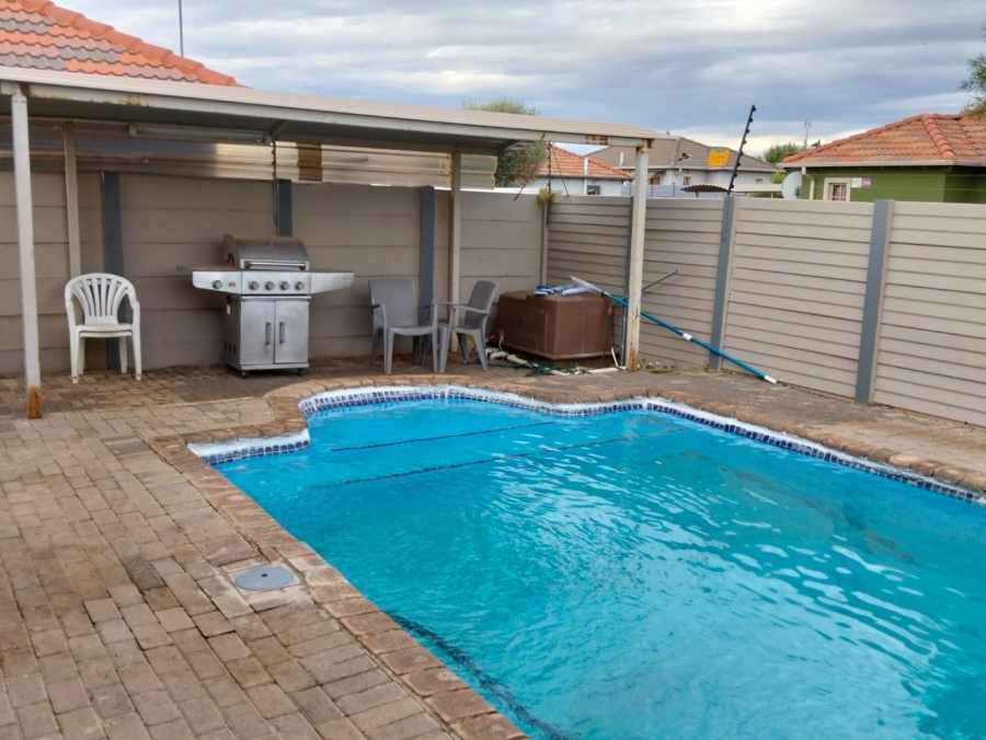 3 Bedroom Property for Sale in Sky City Gauteng