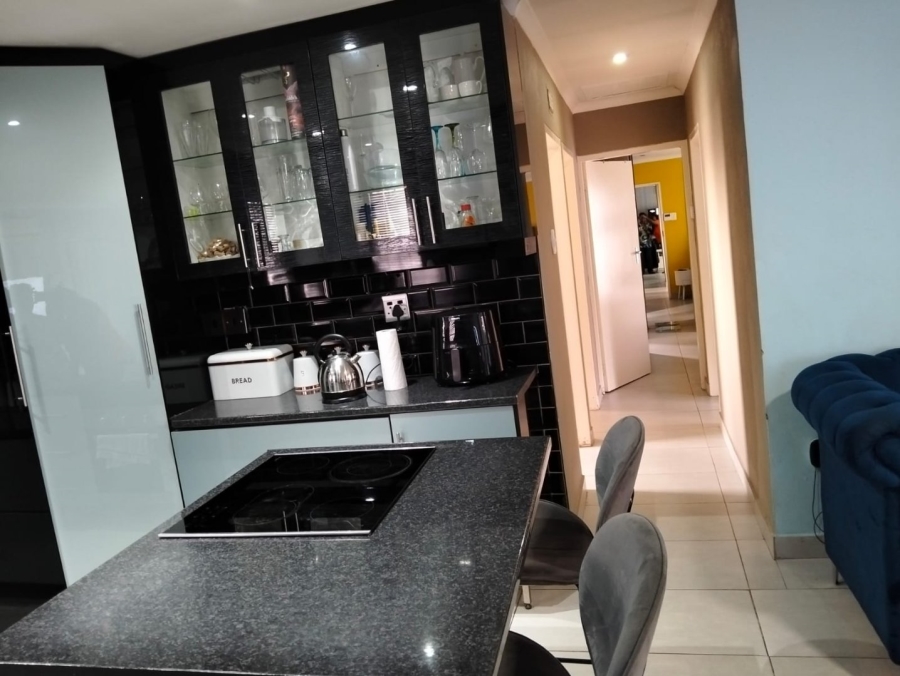3 Bedroom Property for Sale in Sky City Gauteng