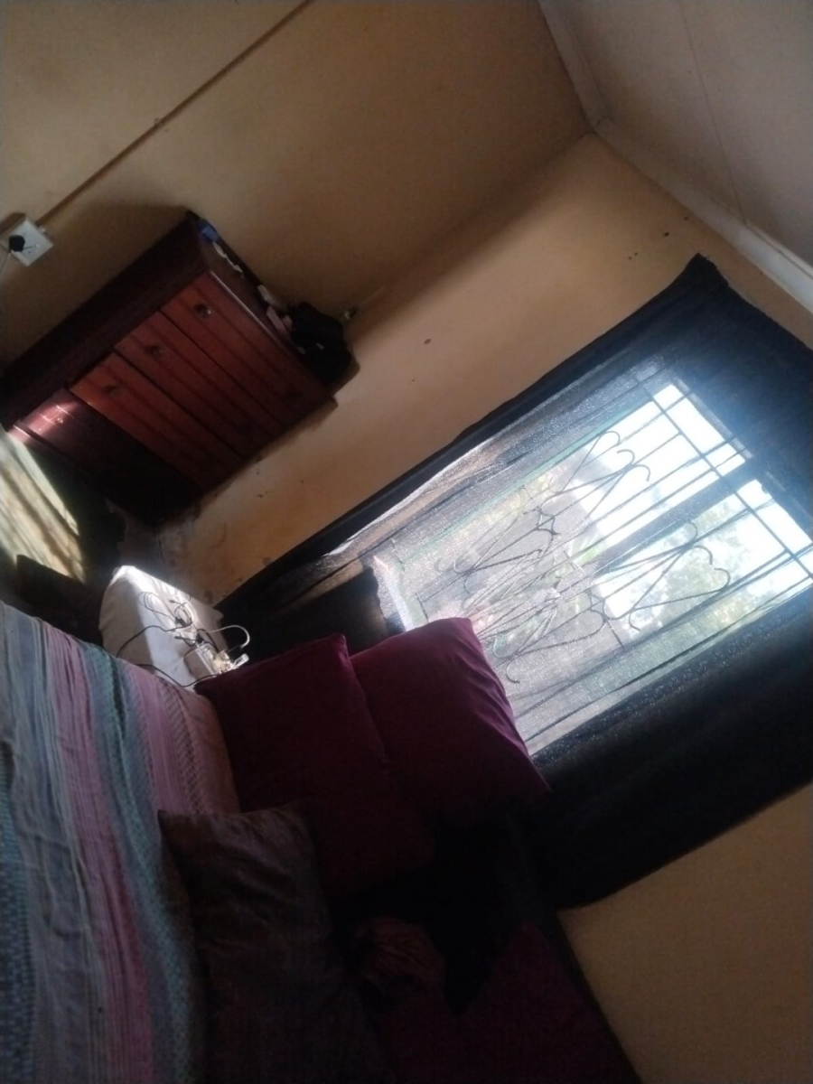 2 Bedroom Property for Sale in Etwatwa Gauteng