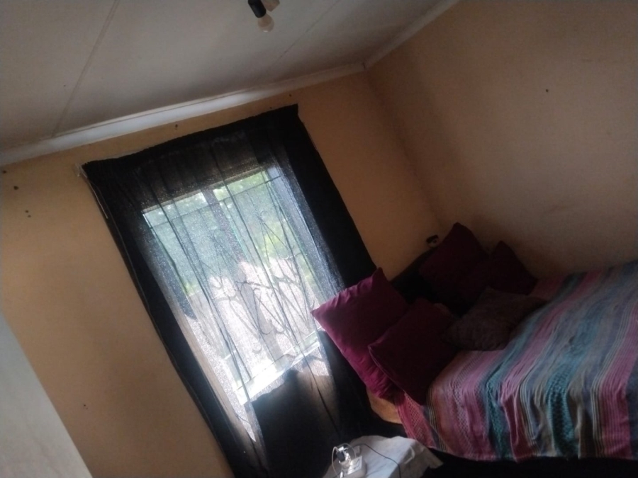 2 Bedroom Property for Sale in Etwatwa Gauteng
