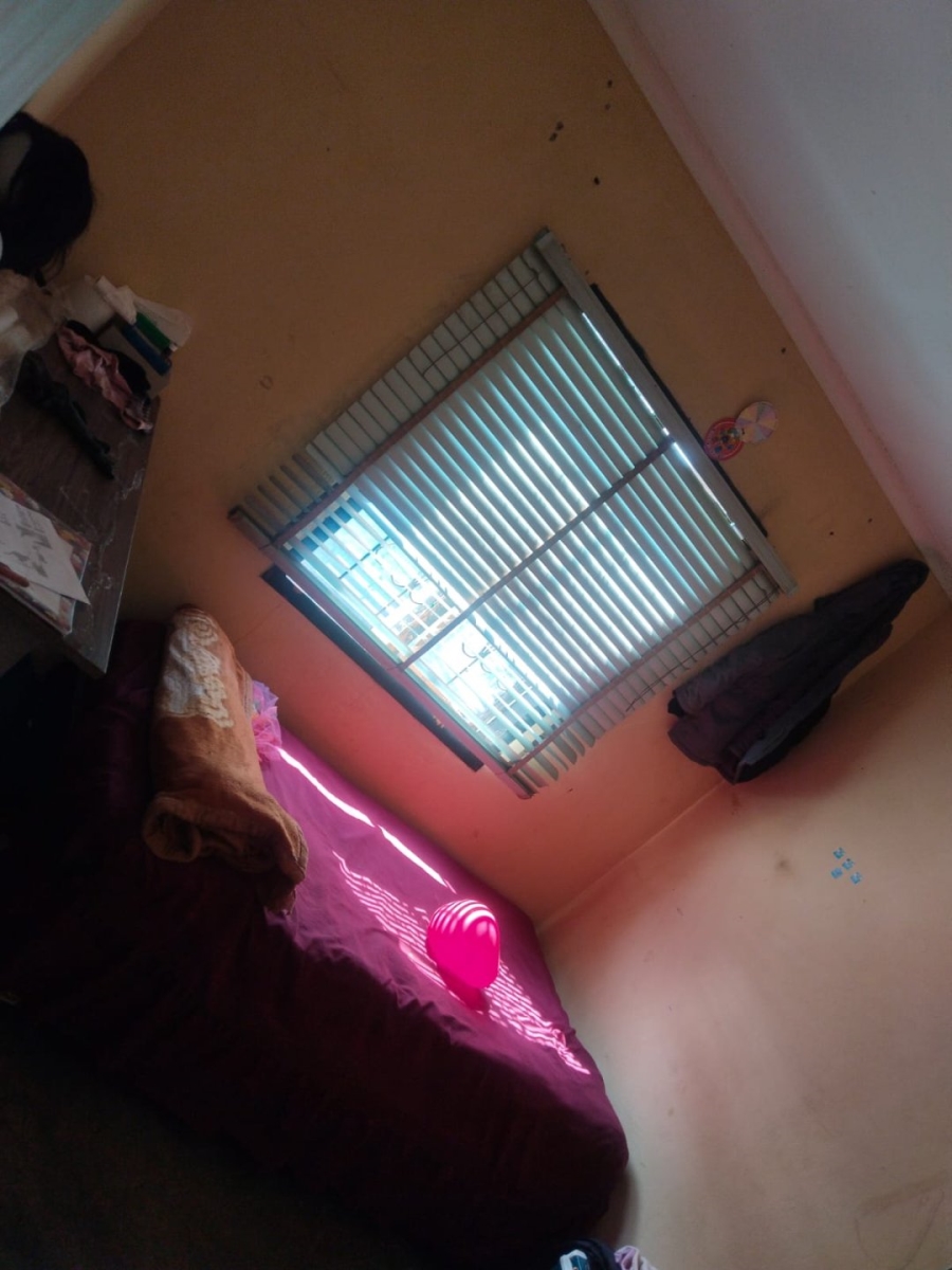 2 Bedroom Property for Sale in Etwatwa Gauteng