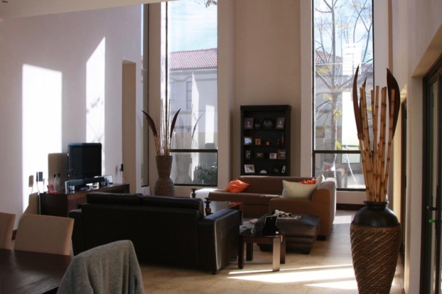 To Let 3 Bedroom Property for Rent in Bryanston Gauteng