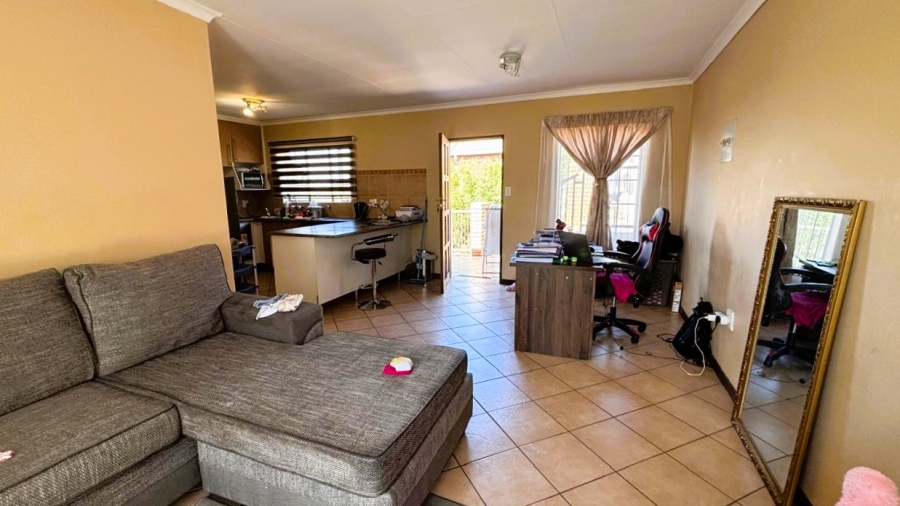 2 Bedroom Property for Sale in Eco Park Gauteng