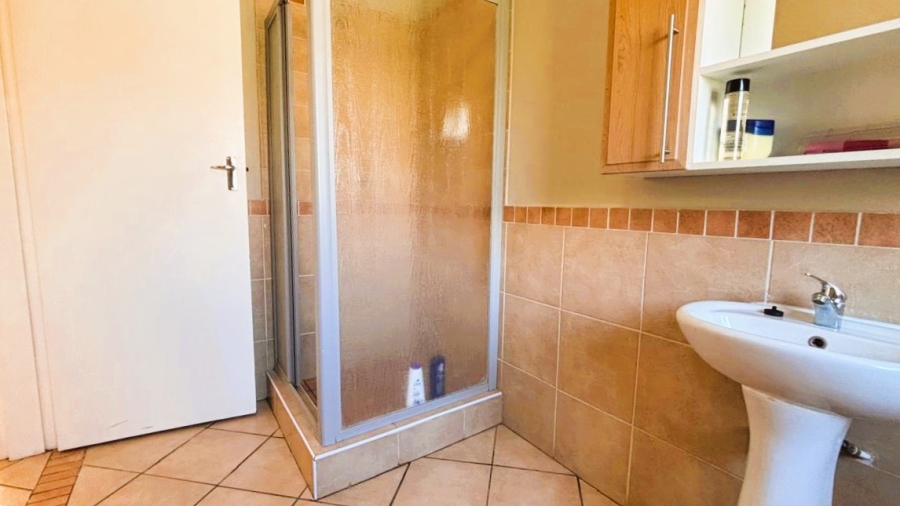 2 Bedroom Property for Sale in Eco Park Gauteng