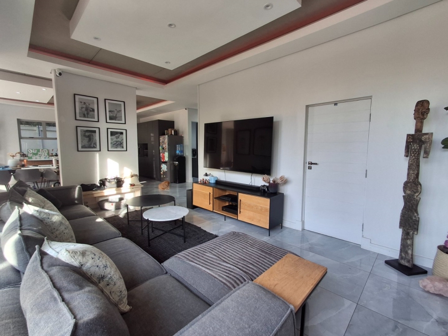 3 Bedroom Property for Sale in Morningside Manor Gauteng