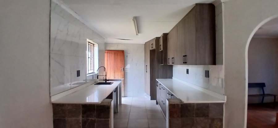 3 Bedroom Property for Sale in Heuweloord Gauteng