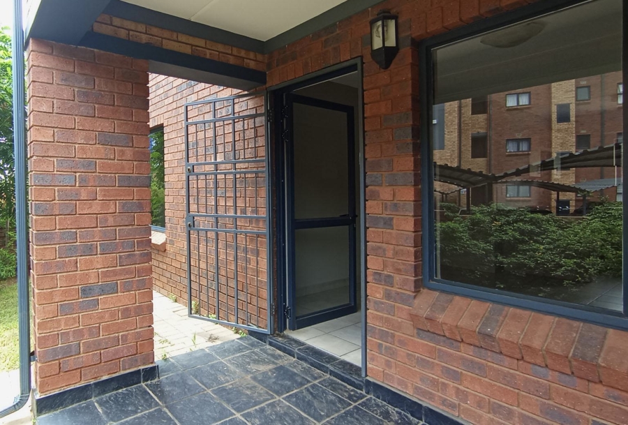 2 Bedroom Property for Sale in La Montagne Gauteng