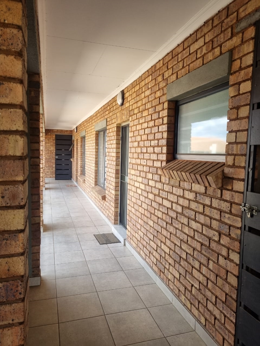2 Bedroom Property for Sale in Brentwood Park Gauteng