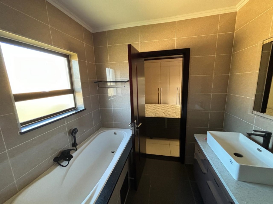 2 Bedroom Property for Sale in Carlswald Gauteng
