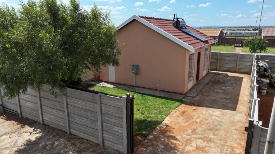 2 Bedroom Property for Sale in Sky City Gauteng