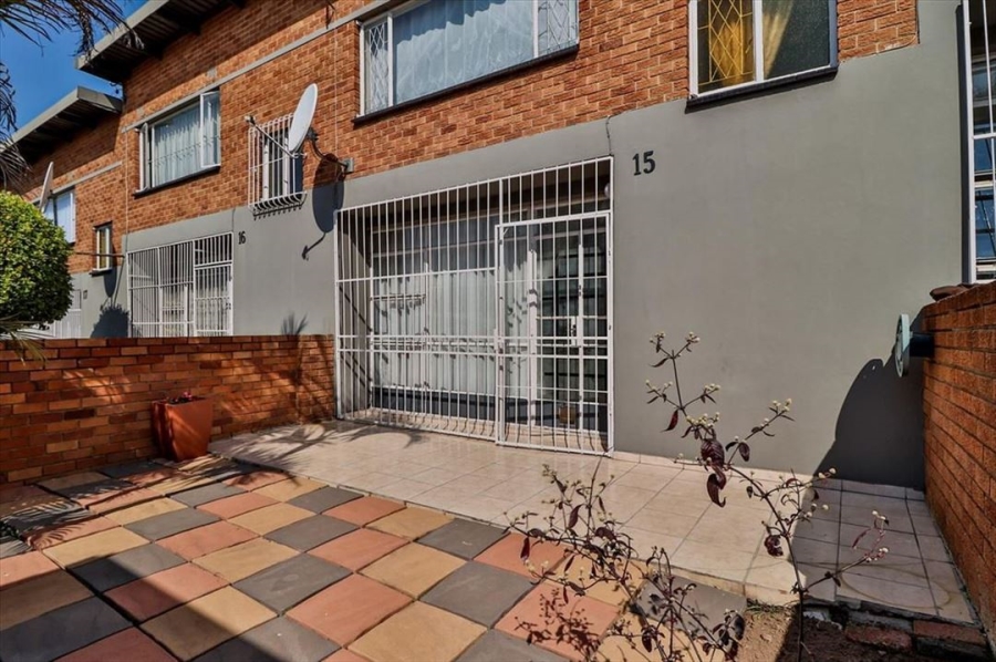 2 Bedroom Property for Sale in Birchleigh Gauteng