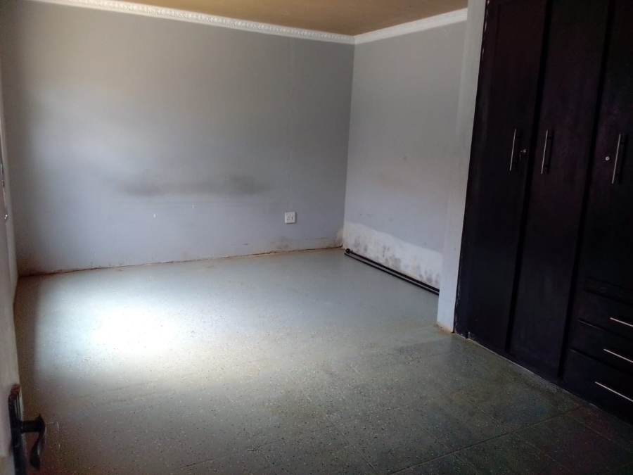 3 Bedroom Property for Sale in Etwatwa Gauteng