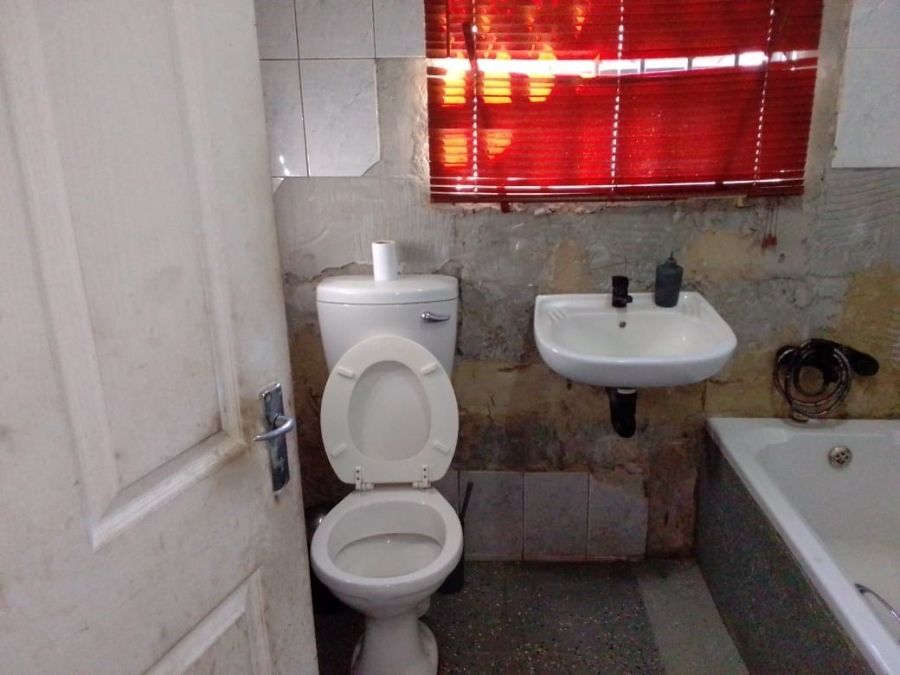 3 Bedroom Property for Sale in Etwatwa Gauteng