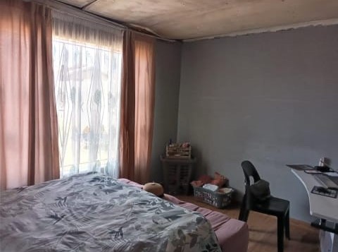 2 Bedroom Property for Sale in Moleleki Gauteng