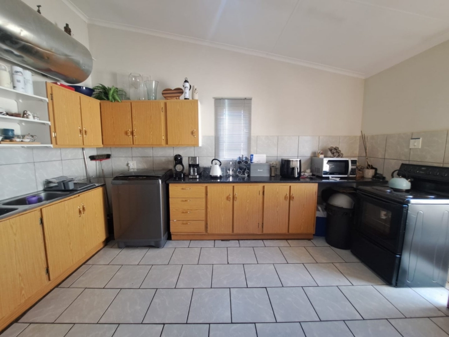 9 Bedroom Property for Sale in Rensburg Gauteng