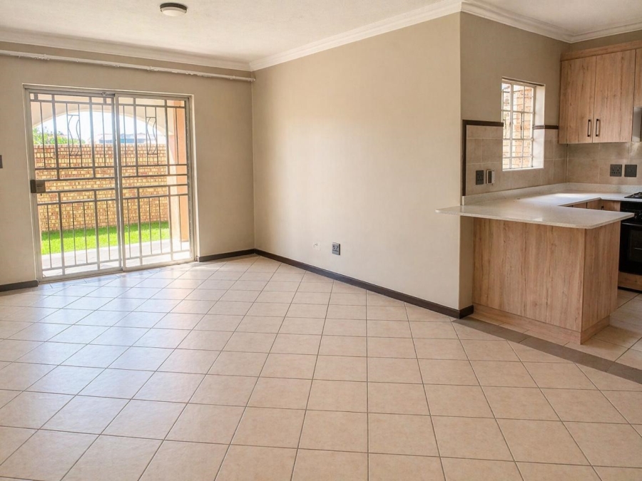 To Let 2 Bedroom Property for Rent in Noordwyk Gauteng