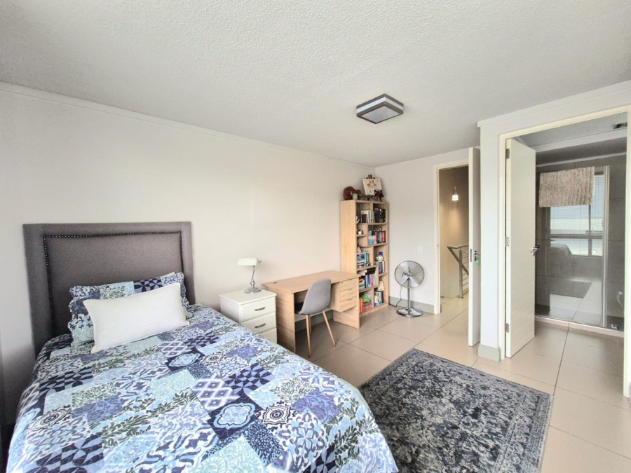 4 Bedroom Property for Sale in Waterkloof Ridge Gauteng