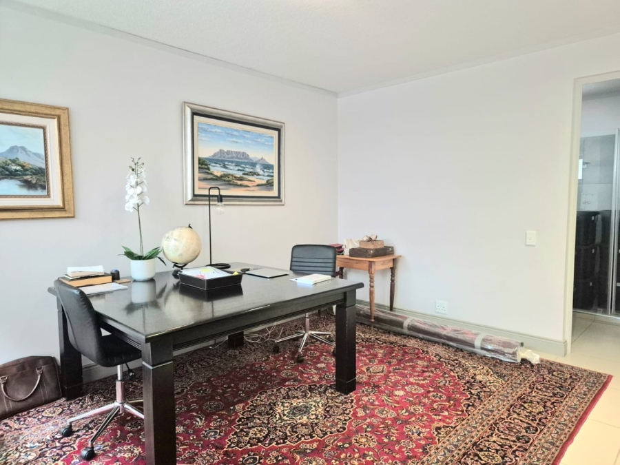 4 Bedroom Property for Sale in Waterkloof Ridge Gauteng