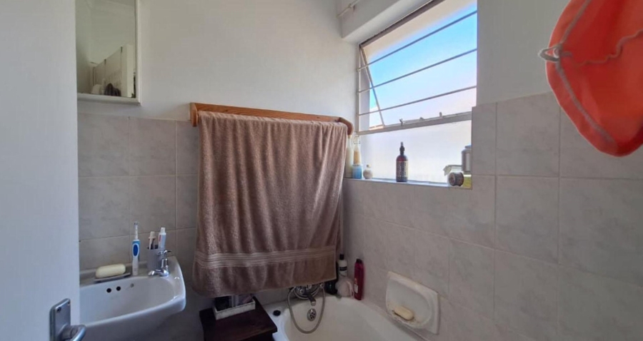 2 Bedroom Property for Sale in Glen Marais Gauteng