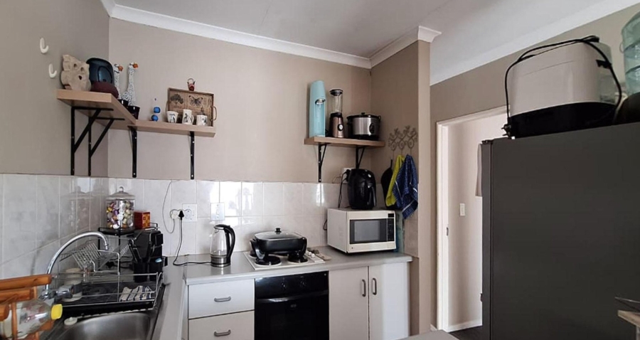 2 Bedroom Property for Sale in Glen Marais Gauteng