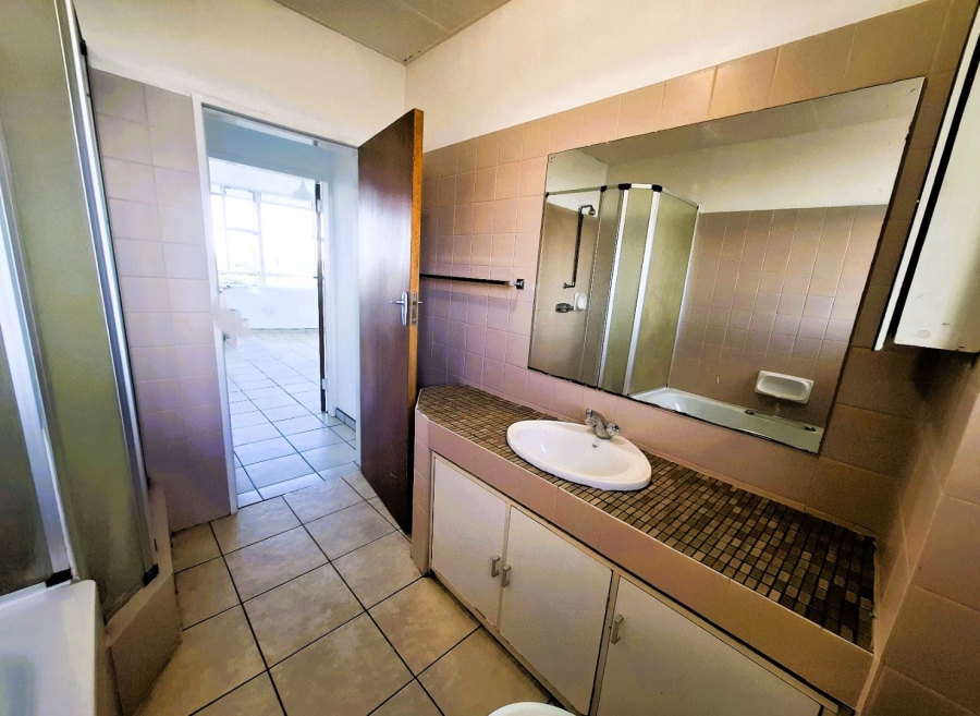 To Let 3 Bedroom Property for Rent in Lynnwood Glen Gauteng