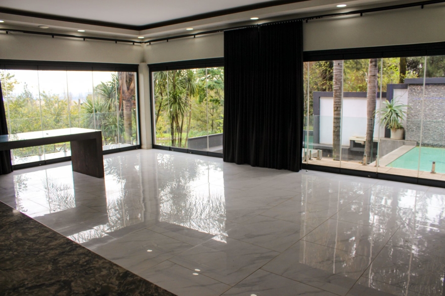 Commercial Property for Sale in Doornkloof Gauteng