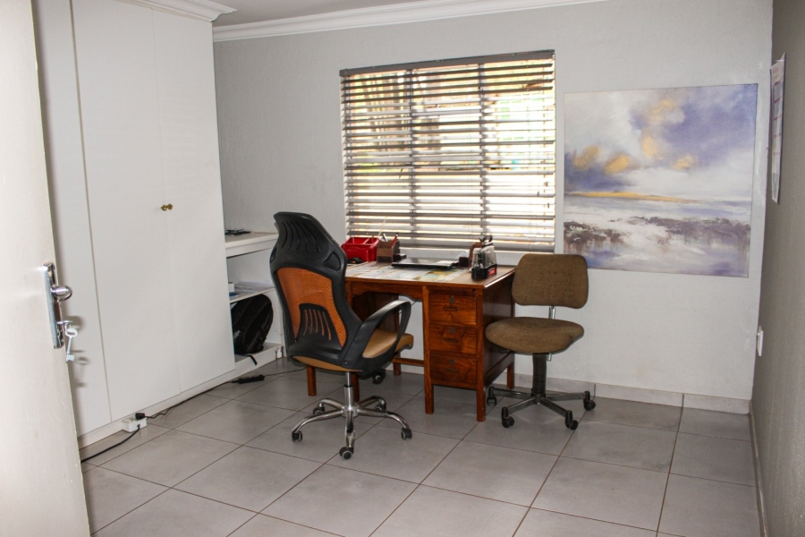 Commercial Property for Sale in Doornkloof Gauteng