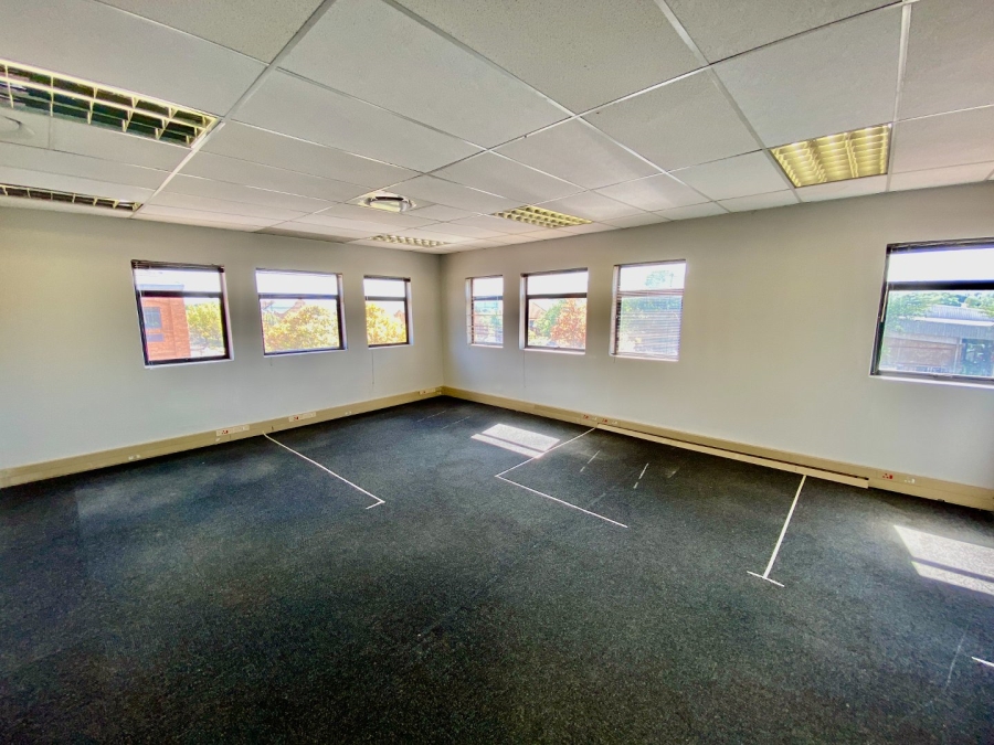 To Let Commercial Property for Rent in Faerie Glen Gauteng