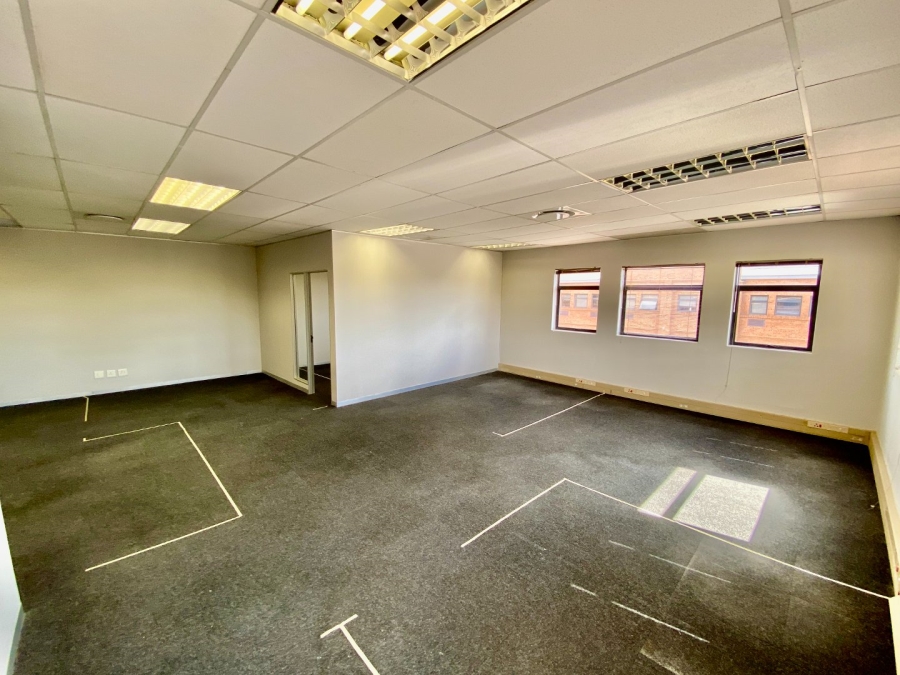 To Let Commercial Property for Rent in Faerie Glen Gauteng