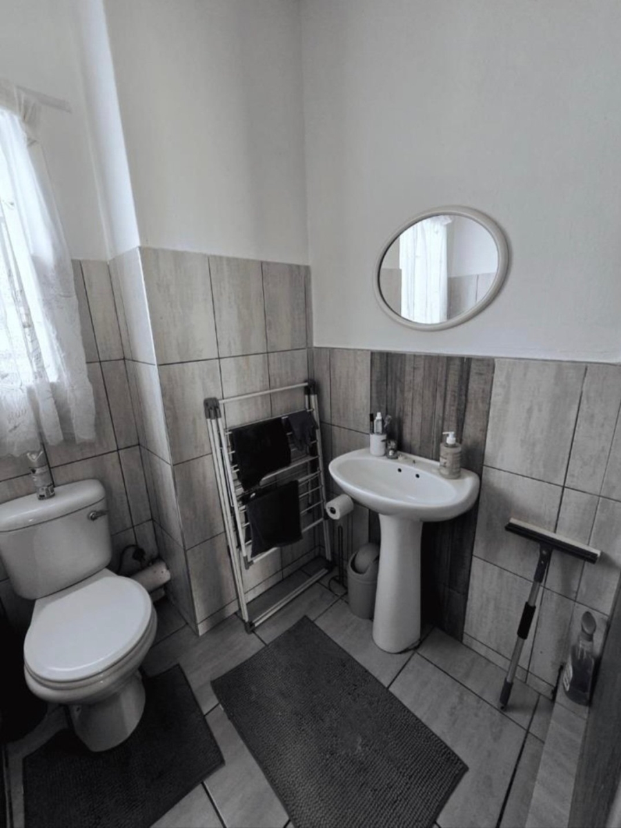 2 Bedroom Property for Sale in Noordwyk Gauteng