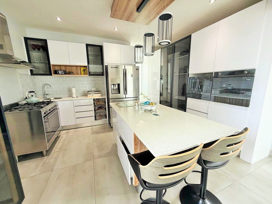 4 Bedroom Property for Sale in The Hills Game Reserve Estate Gauteng