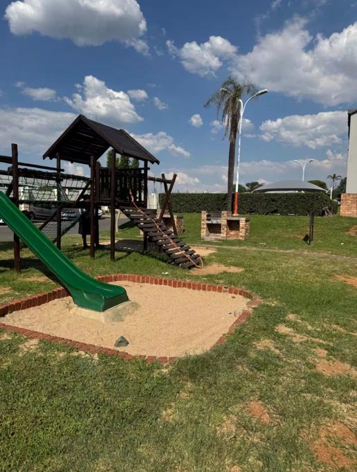 2 Bedroom Property for Sale in Carlswald Gauteng