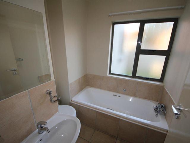 3 Bedroom Property for Sale in Waterstone Park Gauteng