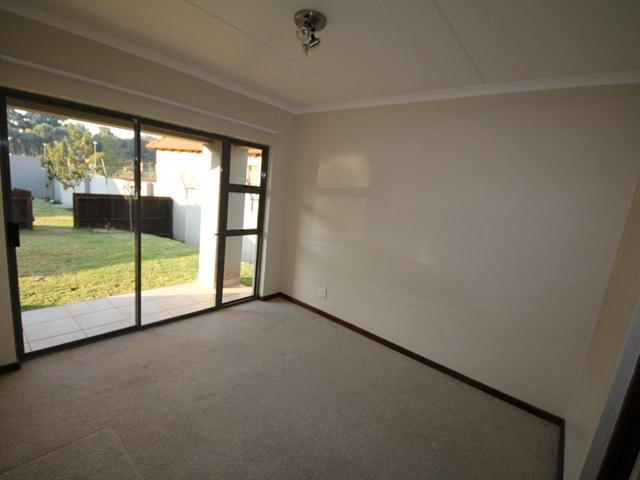 3 Bedroom Property for Sale in Waterstone Park Gauteng