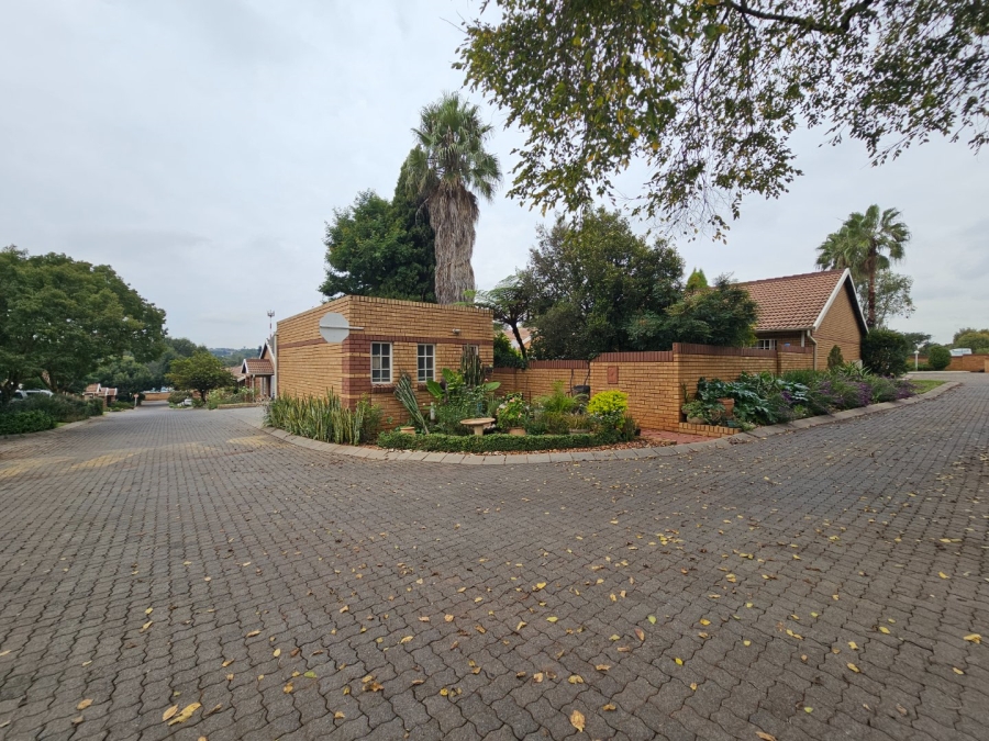 2 Bedroom Property for Sale in Clubview Gauteng
