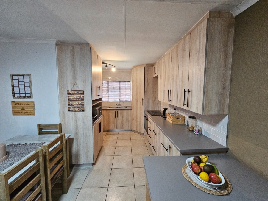 2 Bedroom Property for Sale in Clubview Gauteng