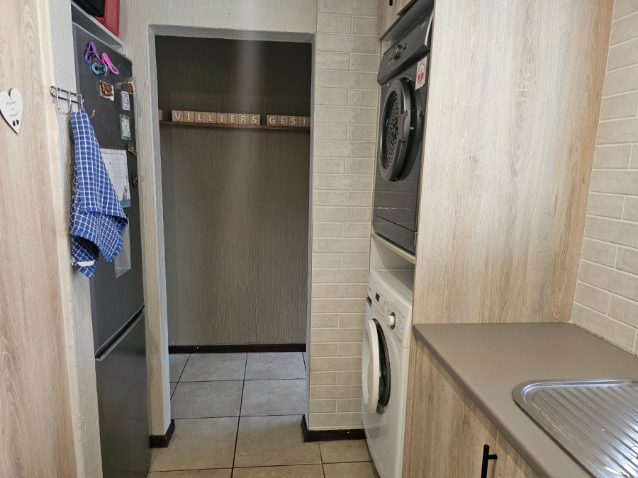 2 Bedroom Property for Sale in Clubview Gauteng