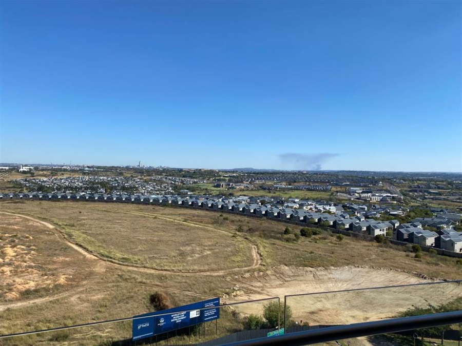 2 Bedroom Property for Sale in Waterfall Gauteng