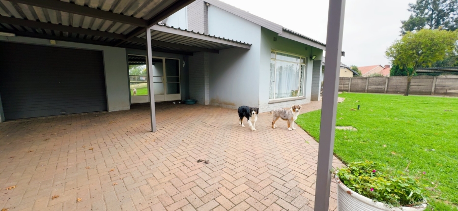 4 Bedroom Property for Sale in Three Rivers Gauteng