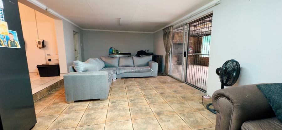 4 Bedroom Property for Sale in Three Rivers Gauteng