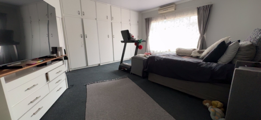 4 Bedroom Property for Sale in Three Rivers Gauteng